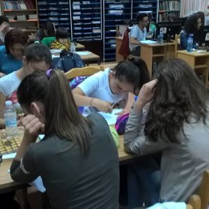 НПГ участва в социалния експеримент „ Една нощ в библиотеката“