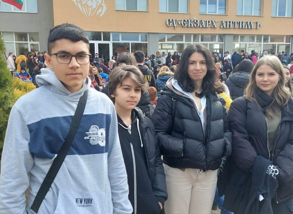 Национално участие на НПГ в града на розите