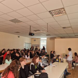 По повод 19 май – Европейския ден за борба със затлъстяването, в НПГ се проведе беседа с учениците от осми клас