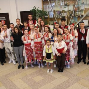 Празничната седмица в НПГ продължава с гостуване на театралната група на СУ “Н.Вапцаров’, гр.Хаджидимово