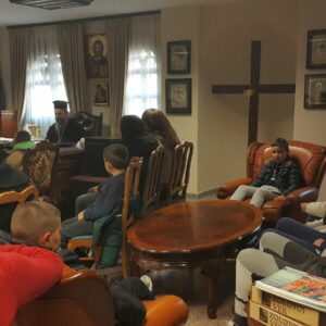 Учениците от клуб „Православно вероучение“ на НПГ посетиха Неврокопска света митрополия