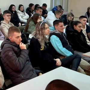 Зрелостници на НПГ се срещат с представители на висши учебни заведения в България