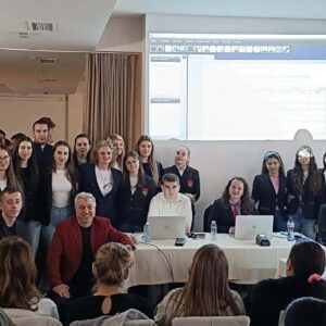 Ученици от специалност „Оперативно счетоводство“ бяха част от специализирано обучение по проект „Модернизиране на професионалното образование и обучение“