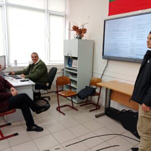 Учениците от специалност „Компютърна техника и технологии ”, вече работят активно по заданията си за дипломен проект Учениците от специалност „Компютърна техника и технологии ”, вече работят активно по заданията си за дипломен проект