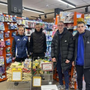 Учениците от НПГ подкрепят активно коледни благотворителни каузи