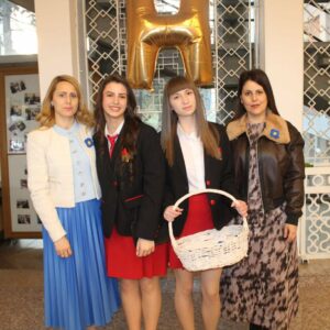 Красив жест за 8 март в НПГ Красив жест за 8 март в НПГ