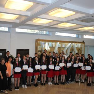 Златни медали за НПГ по английски език в Кралската лига на Международната олимпиада „Кингс“