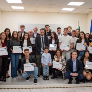 Ученик от НПГ се включи в образователна програма „Небанковият финансов сектор в България“
